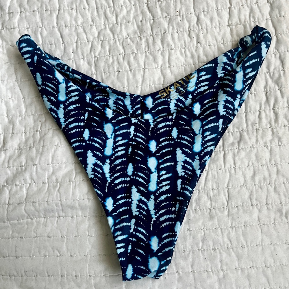 Skatie Azul Suzanne Bikini Bottoms | Size L